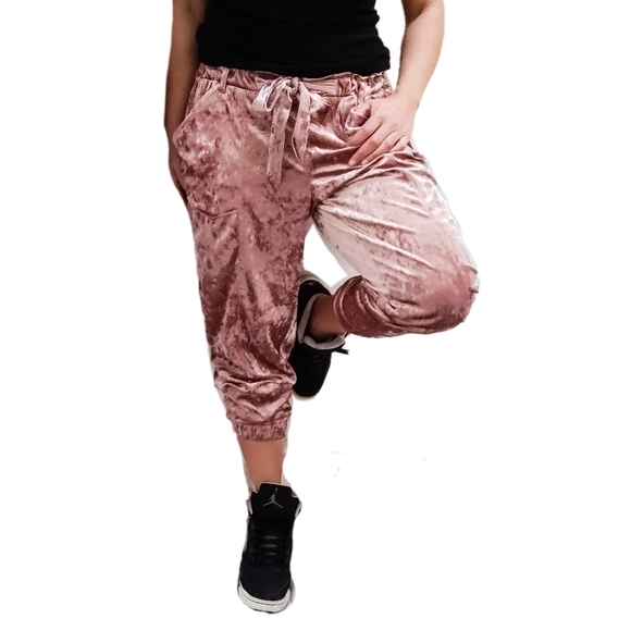 Jolt Lounge Act Pink Crushed Velvet Crop Joggers - Picture 9 of 13